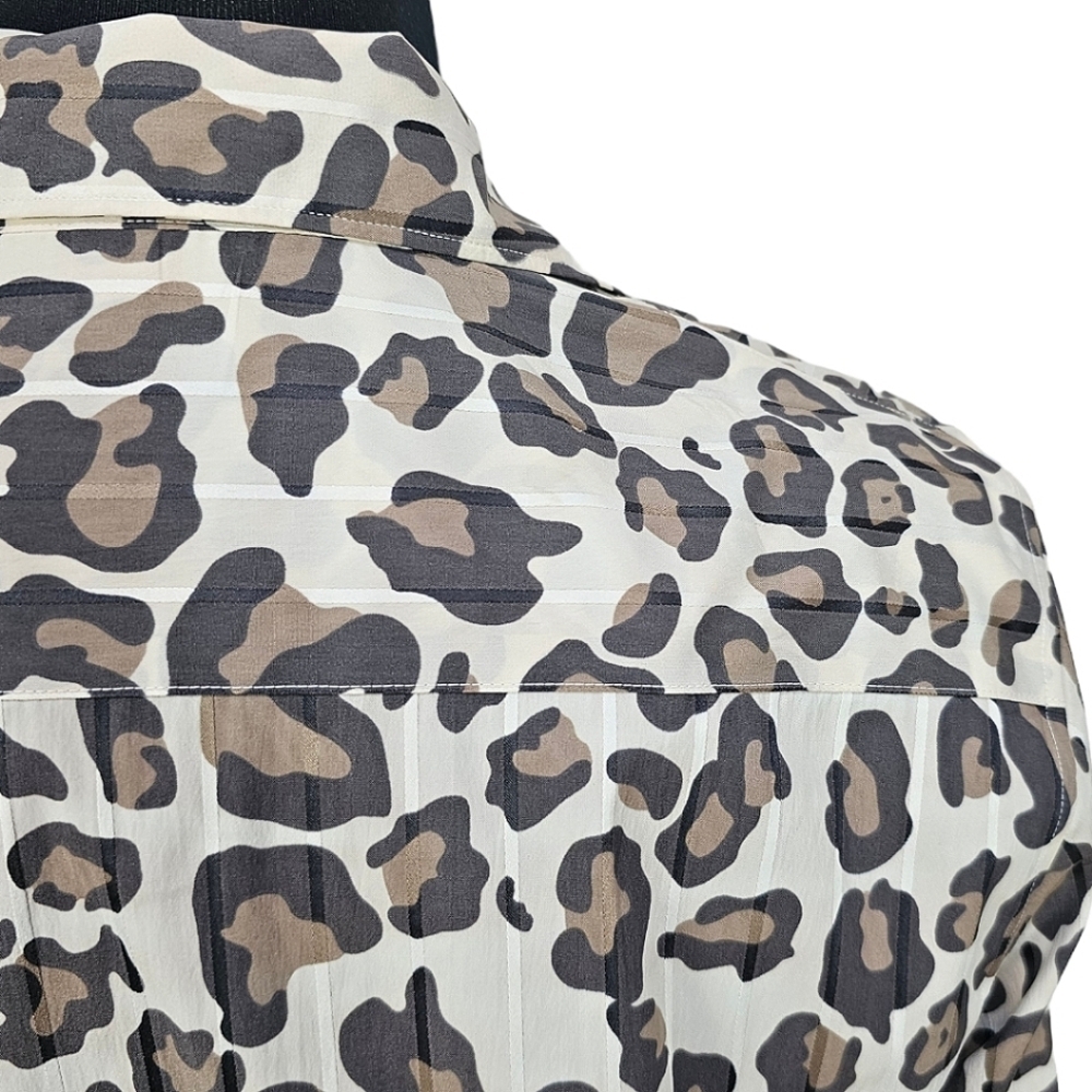 Paperwhite Leopard Print Button Front V-Neck Stan… - image 7